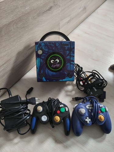 Nitendo game cube 2x - +,