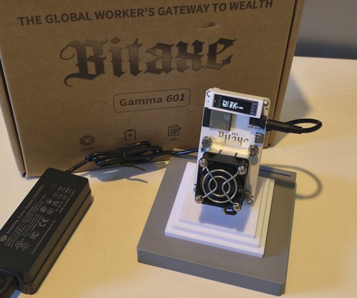 Bitaxe gamma 601 solo - bitaxe,