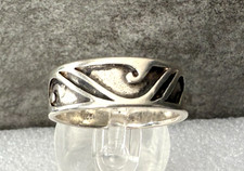 Schöner Ring (Herren) Silber 925 Gr.65 Breite 0,9cm mit auffälligen Design (AN2)