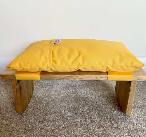 Meditationshocker aus holz mit - aus,