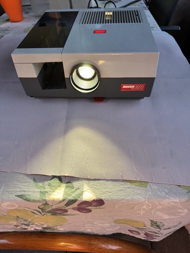 Revue 3200 autofocus - revue,
