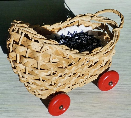 Puppenwagen vintage aus - puppenwagen,
