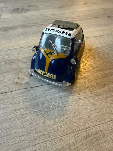 Bmw isetta 250 - 1:18,