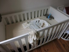 Sehr schönes weißes Baby-