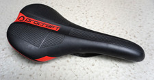 Procraft Race Fahrrad Sattel Fahrradsattel schwarz rot 300 g (A025-184)