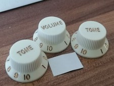 .Fender Player Stratocaster Strat. Guitar Knobs Volume / Tone / Parchment