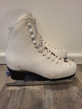 Leder-Schlittschuhe, geeignet für Eiskunstlauf-Training. Kufe MK Sheffield 21