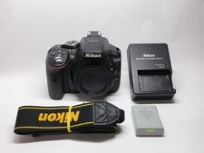 Nikon D5300 Digitalkamera Body Kamera DSLR, mit erst ca. 7938 Auslösungen