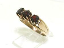 Granat Ring 333 Gelbgold 8Kt Gold 3 rund facettierte Granat 1970er Jahre