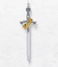 Anhänger mit großem Schwert