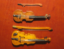 Deko für Musikliebhaber Kleine Geigen / Bratschen mit Bogen aus Holz