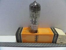 Radioröhre Ultron UABC80 mit