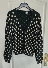 Pullover Strickjacke Gepunktet