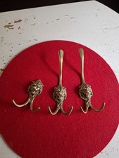 3 Alte Wandhaken mit Löwenkopf in Gold Retro ? (Vintage) Rarität Top !