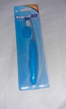 DENTACARE TRAVEL FALTBARE ZAHNBÜRSTE UND ZAHNSEIDE 5M