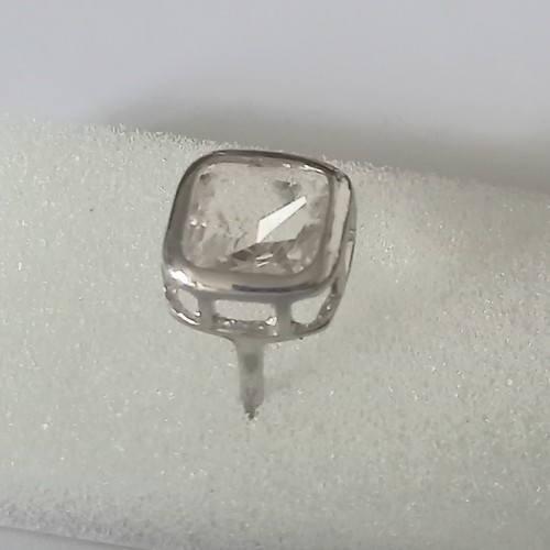 Wunderschöner ring mit weiße - wunderschöner,