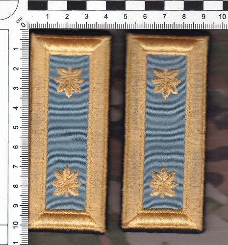Schulterklappen eines