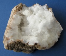 Quarz Druse Geode 9 cm Natur