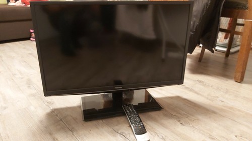 Toshiba lcd colour - toshiba, 32"