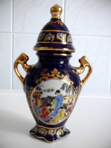 Kleine kobaltblaue deckelvase - kleine,