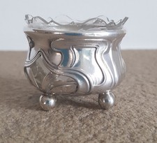 Silber 800, Salzgefäß, feiner Jugndstil,mit Glaseinsatz,