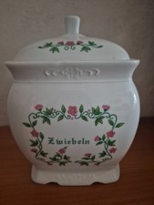 Zwiebeltopf aus weissem