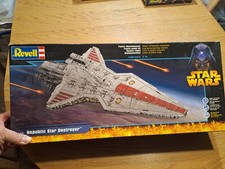 Revell 04860 - Venator-class Republic Star Destroyer - komplett
