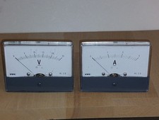 Voltmeter 0 - 25 Volt und Ampermeter 0 - 3 Amper