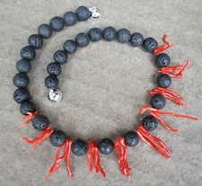 Designerkette aus Lavaperlen u