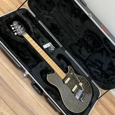 Musicman Axis EX Black EVH