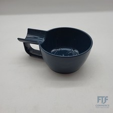 The Goodfellas'Bart-Schale aus stoßfestem PET mit praktischer Pinselablage. nn