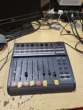 Behringer BCF2000 B-Control USB/MIDI Controller Desk - nicht vollständig getestet 