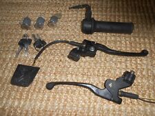 Teile von Peugeot Roller SV 50,  Schließzylinder, Bremshebel, Gasgriff