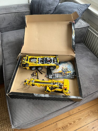 Lego technic 8421 mobile crane - lego,