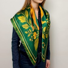 Seidenquadrat 88 cm TAURUS -