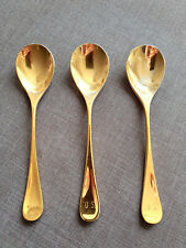 Drei Löffel Zwilling 18/10 Edelstahl vergoldet mit Initialen U. S. bzw. J. S.
