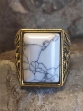 Herren Ring Gr 59 in Gold im weißer Marmor Retro Antik Design. Sehr groß ;)