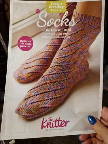 The knitter no2 - knitter, socken