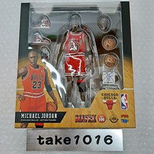 MEDICOM TOY MAFEX No.100 Michael Jordan Chicago Bulls Figur - Neu, Japan NBA