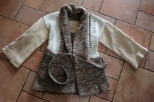 dicke Strickjacke mit Gürtel