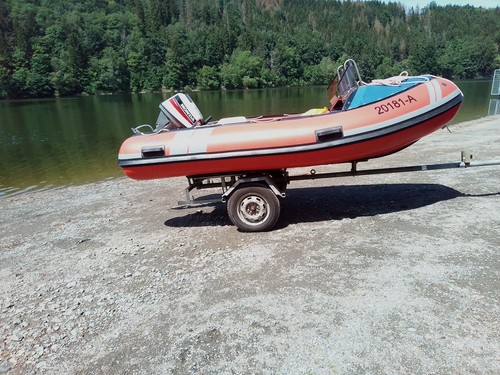Schlauchboot aus neopren - aus,