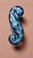 Rustikaler Fenstergriff Schmiedeeisen, verzinkt, antik geschwärzt - Top-Optik!