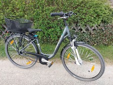 Damenfahrrad Citybike Pegasus Piazza 26 Zoll Top Zustand grau/weiß mit Zubehör