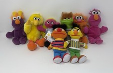 8x Sesamstraße Stofftiere Plüsch Tyco Ernie Bert Oscar Bibo Telly Zoe Betty Lou
