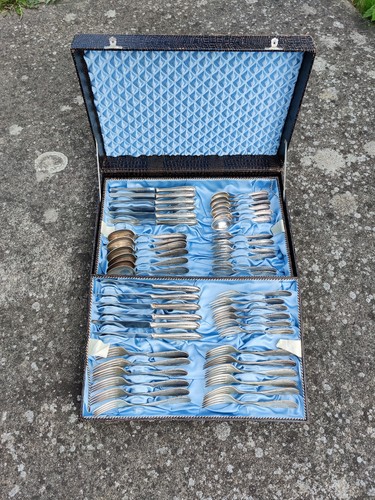 Ddr besteckkasten personen - 12,