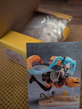 Unbemalte E2046 Resin Garage Modellbausatz Figur - Trick or Miku Halloween - FG10413