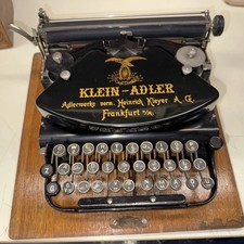 Adler Antike Schreibmaschine