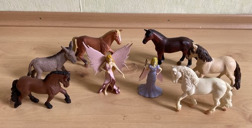 Figuren pferde und - 8,