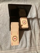 Sehr altes KARTENSPIEL mit lackierter Holzkassette