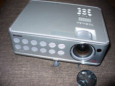 Toshiba DLP Projector  TDP-D1 Beamer Projekt Projektor Ersatzteilspender